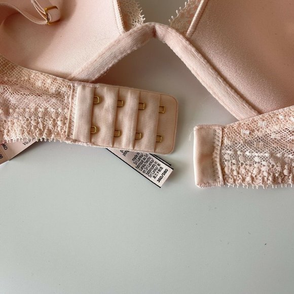 NWT!! Victoria's Secret Lightly Lined Lace Plunge Bra Champagne 36D NEW - Picture 5 of 6